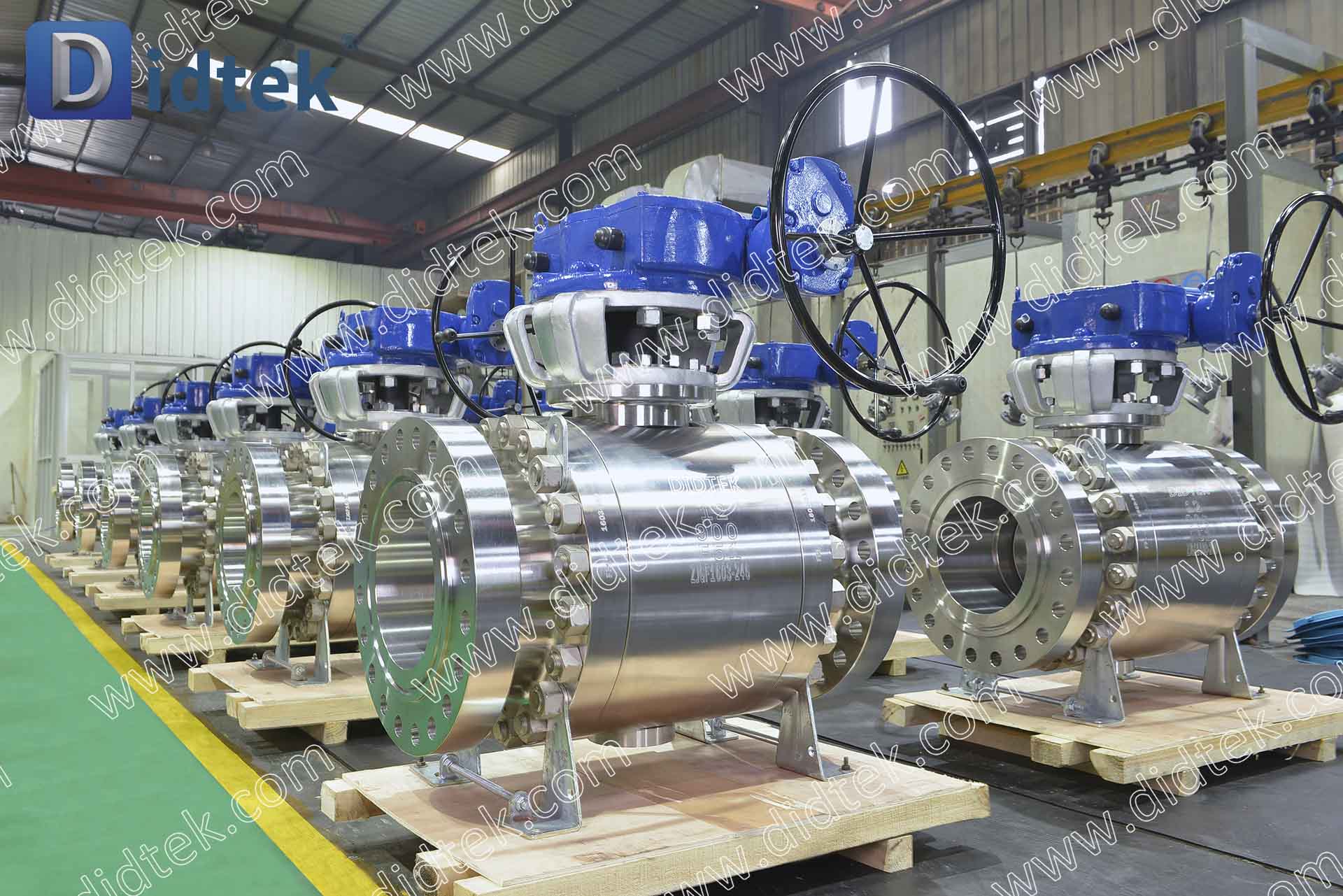 B-4 DIDTEKFTBV-Duplex SS F51 Van bi trunnion chống ăn mòn nhiệt độ cao